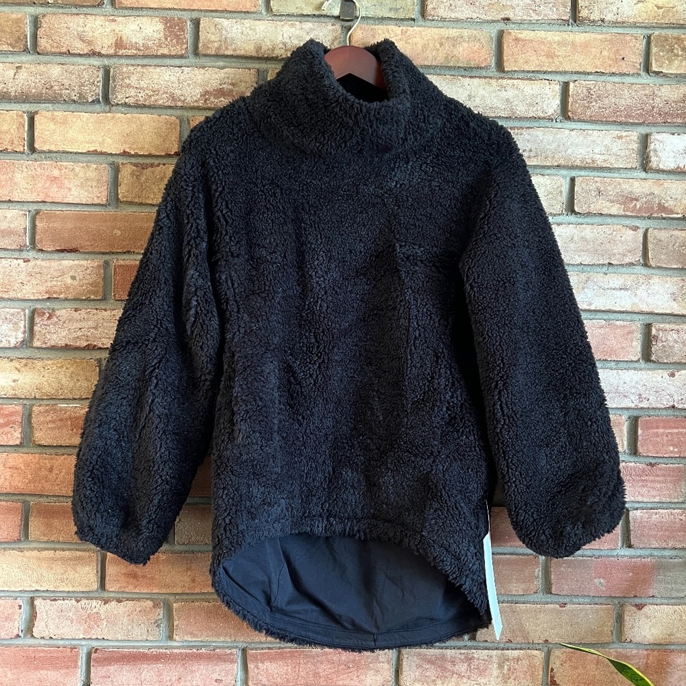 lululemon Warmth Restore Long Pullover in Black